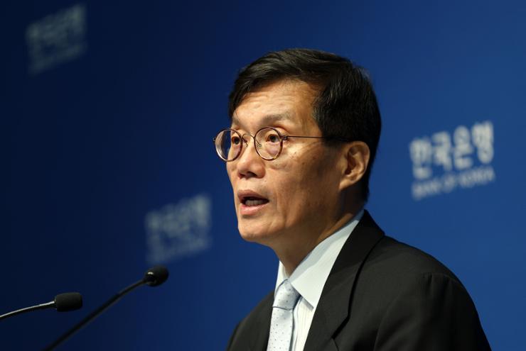 Bank of Korea (BOK) Governor Rhee Chang-yong speaks during a news conference at the BOK headquarters in Seoul's Jung District, Thursday. Yonhap
